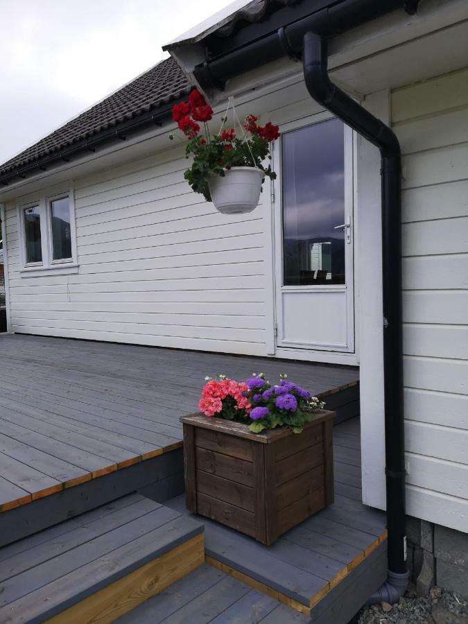 Dada Apartment Hjelmeland Exterior photo