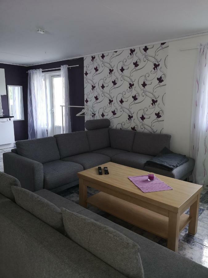 Dada Apartment Hjelmeland Exterior photo